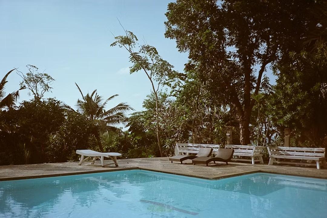 Pros and Cons of Above Ground Pools  
