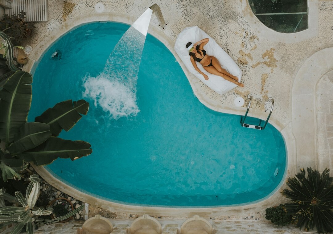 Key Benefits of Our Pool Surface Retiling Service Image
